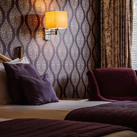 Crooklands Hotel Crooklands