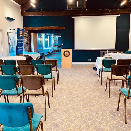 The Crooklands, Bw Signature Collection