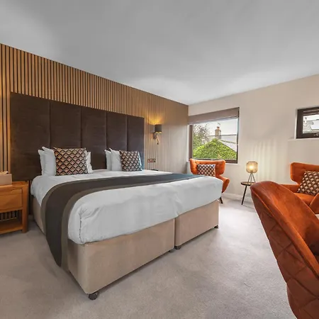 Guest house Crooklands Hotel 3*