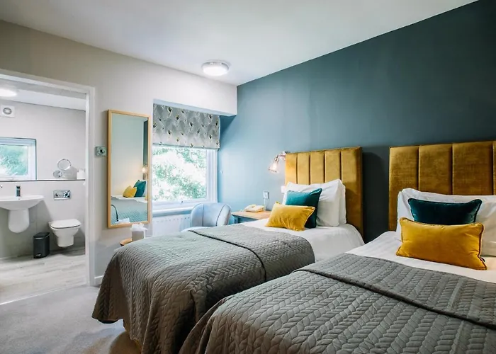 The Crooklands, Bw Signature Collection