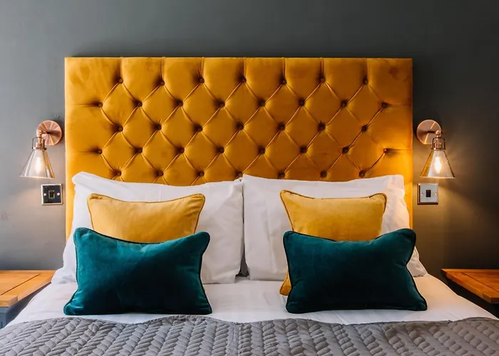 The Crooklands, Bw Signature Collection Guest house