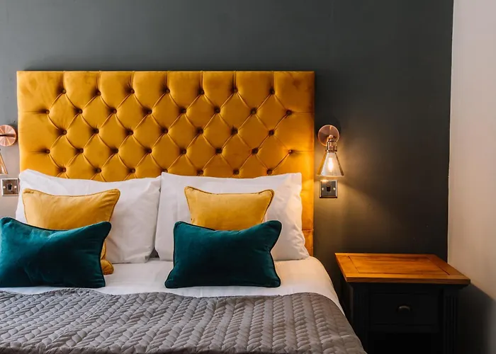 The Crooklands, Bw Signature Collection Guest house