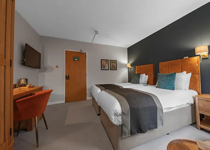 The Crooklands, Bw Signature Collection Guest house