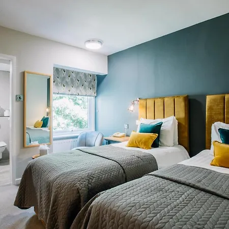 The Crooklands, Bw Signature Collection